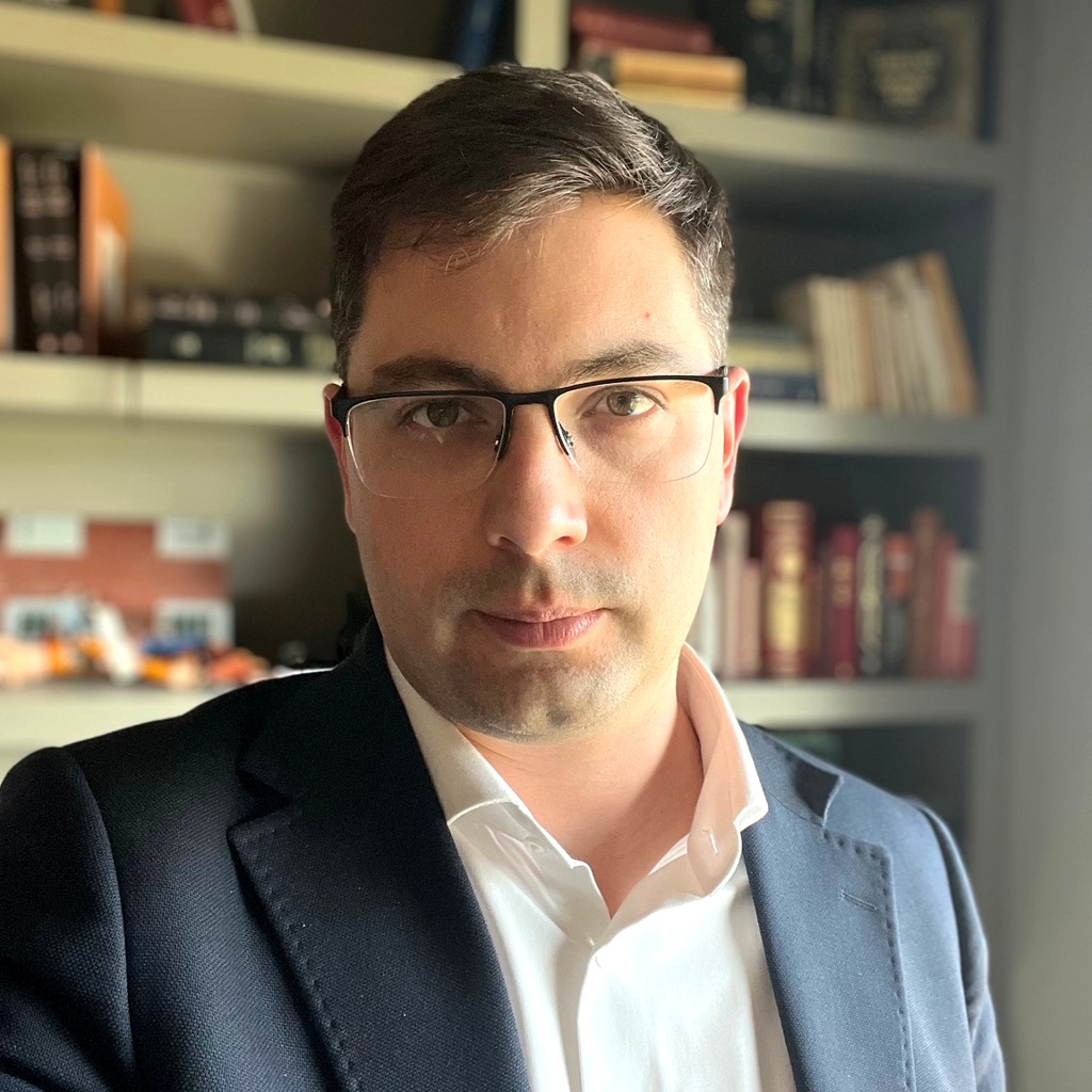 Avocat Ovidiu Șimon, membru al Baroului Sibiu